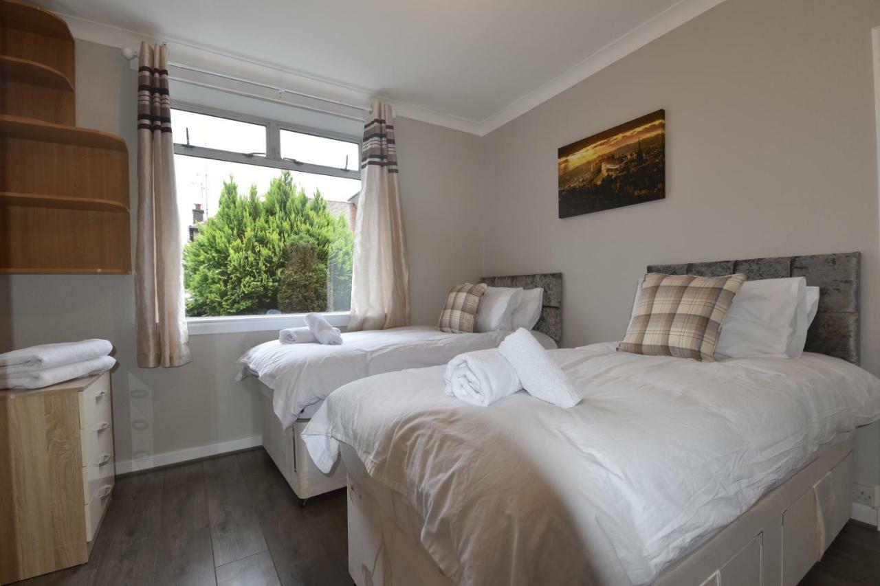 Sighthill 3 Bedrooms With Private Garden *