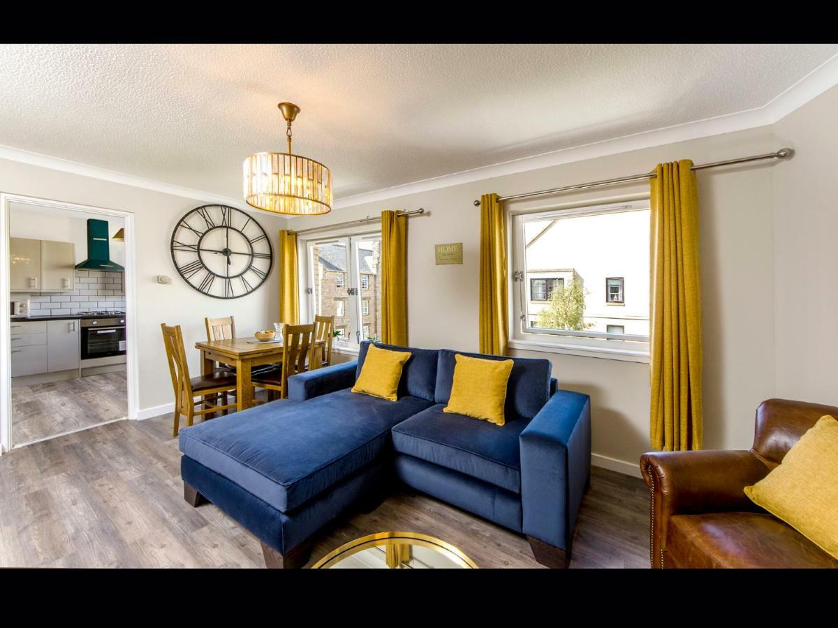 Gilmours Entry Luxury Apartment