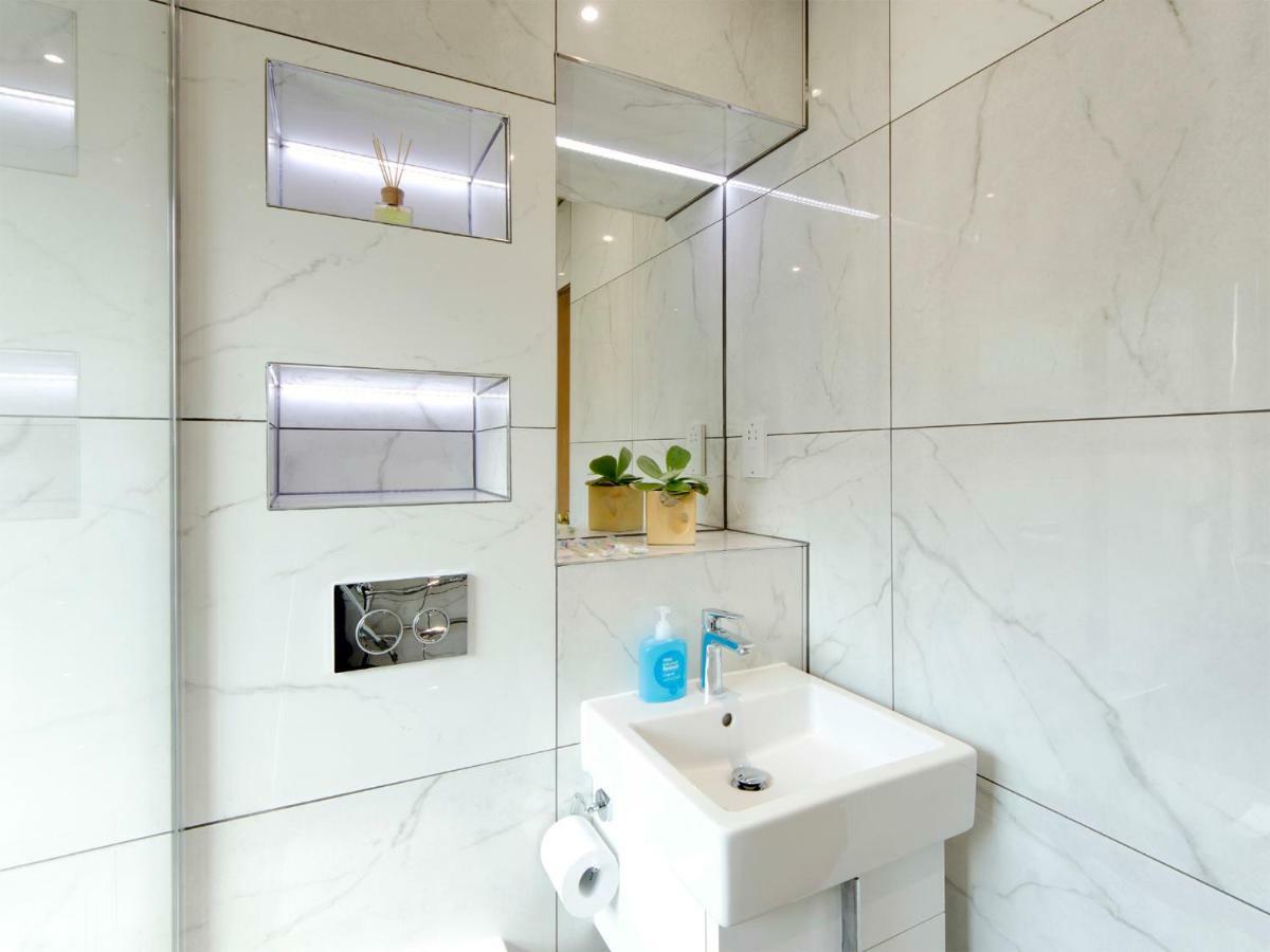 Gilmours Entry Luxury Edinburgh