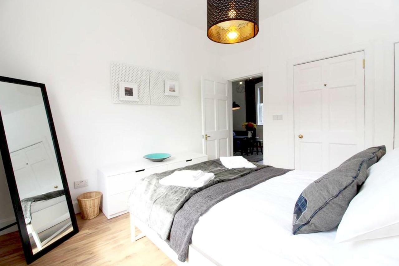 Stylish Flat In 1860's Listed Building Apartment