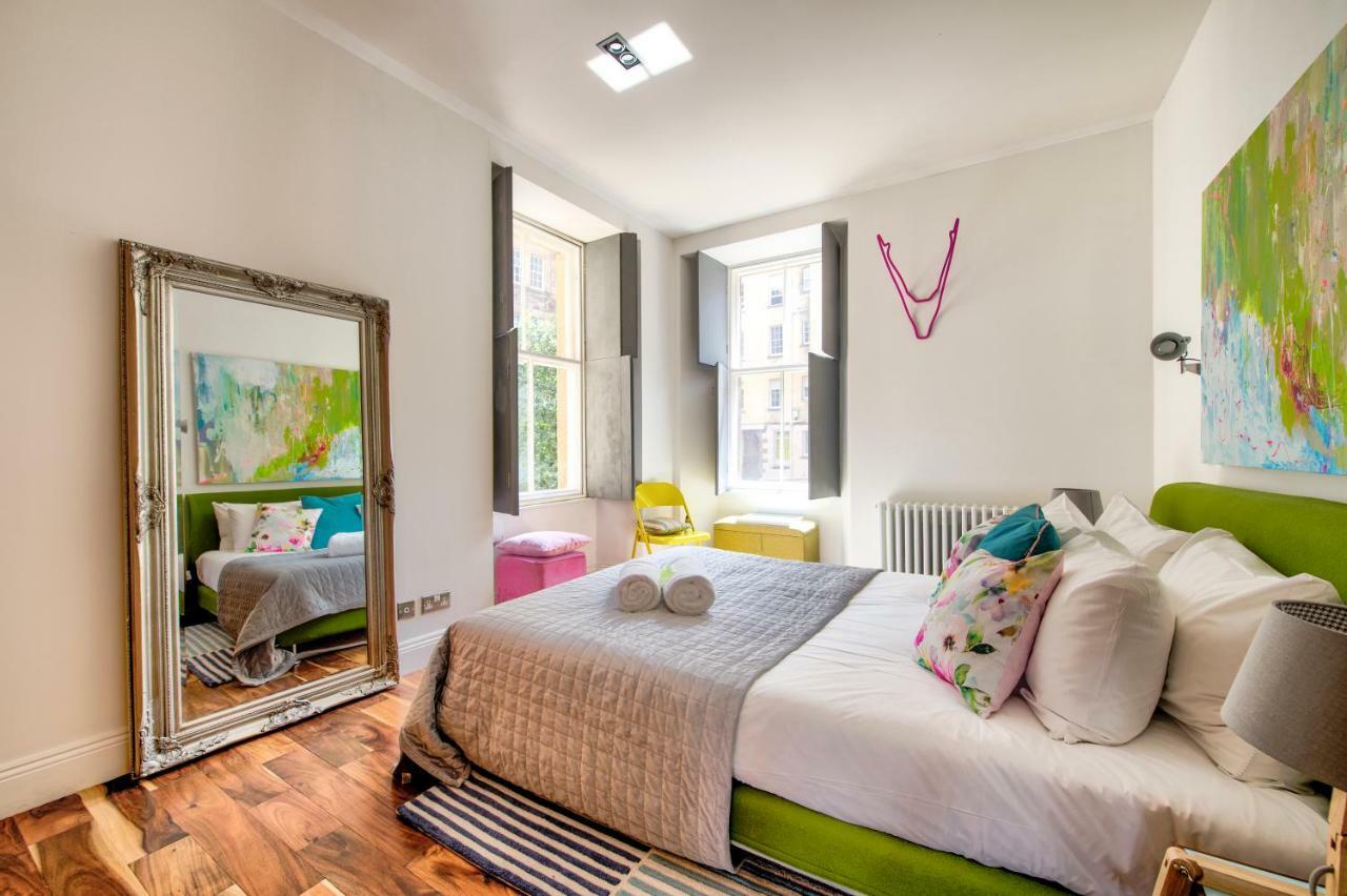 Modern Flat With Fantastic Views Edinburgh