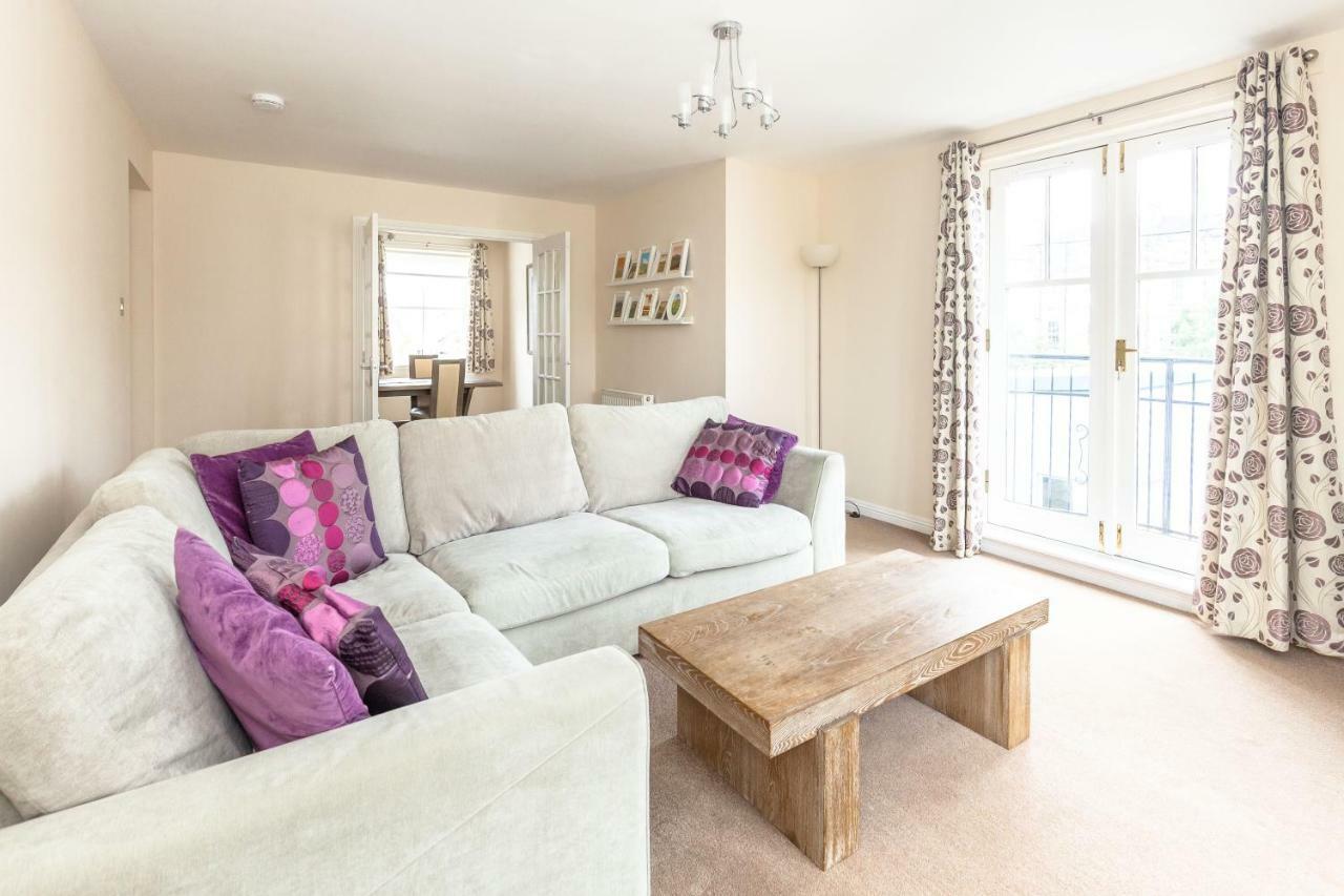 Centre Apartment *