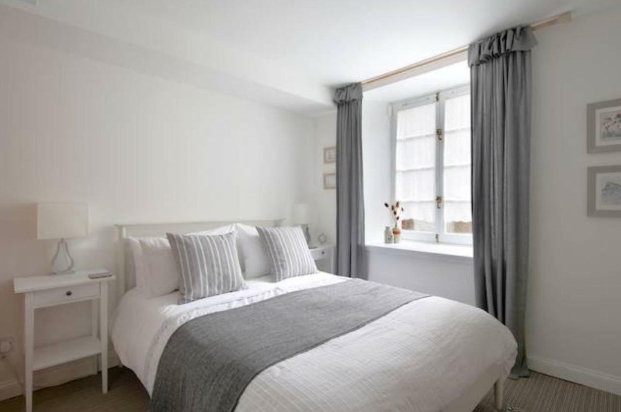 The Cooperage No 6, The Shore Apartment Edinburgh