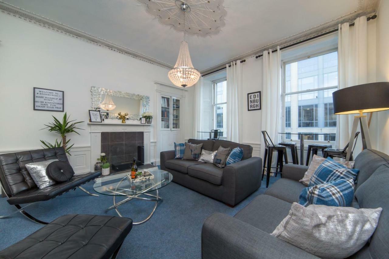 The Tartan Stag Apartment Edinburgh