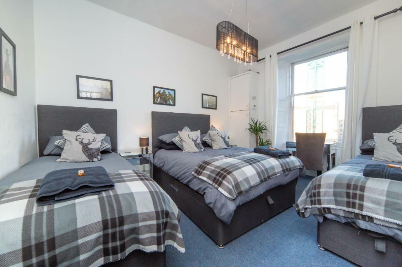 The Tartan Stag Apartment Edinburgh