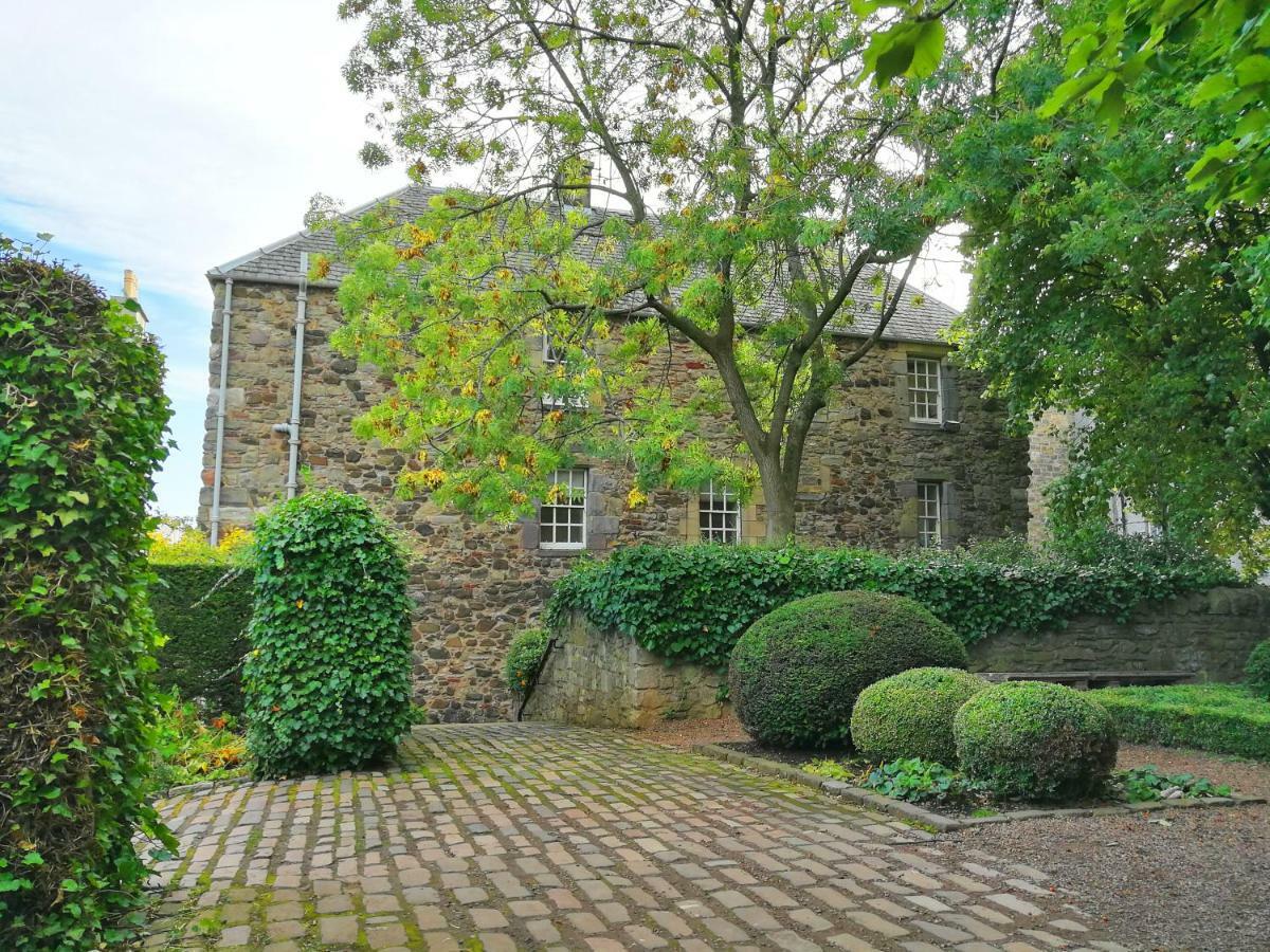 Cadell House - Royal Mile Apartment *