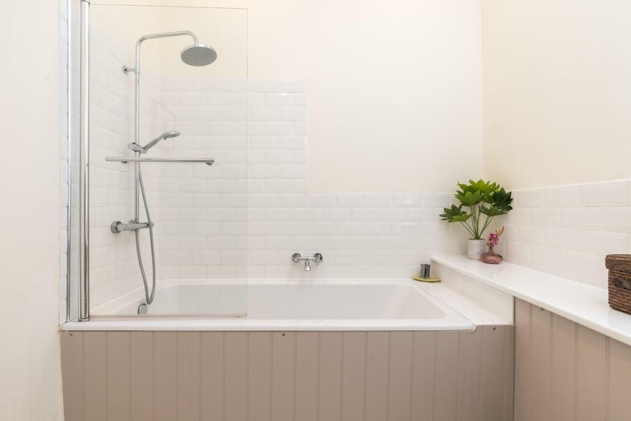Charming, & Spacious Georgian 3 Bed Edinburgh