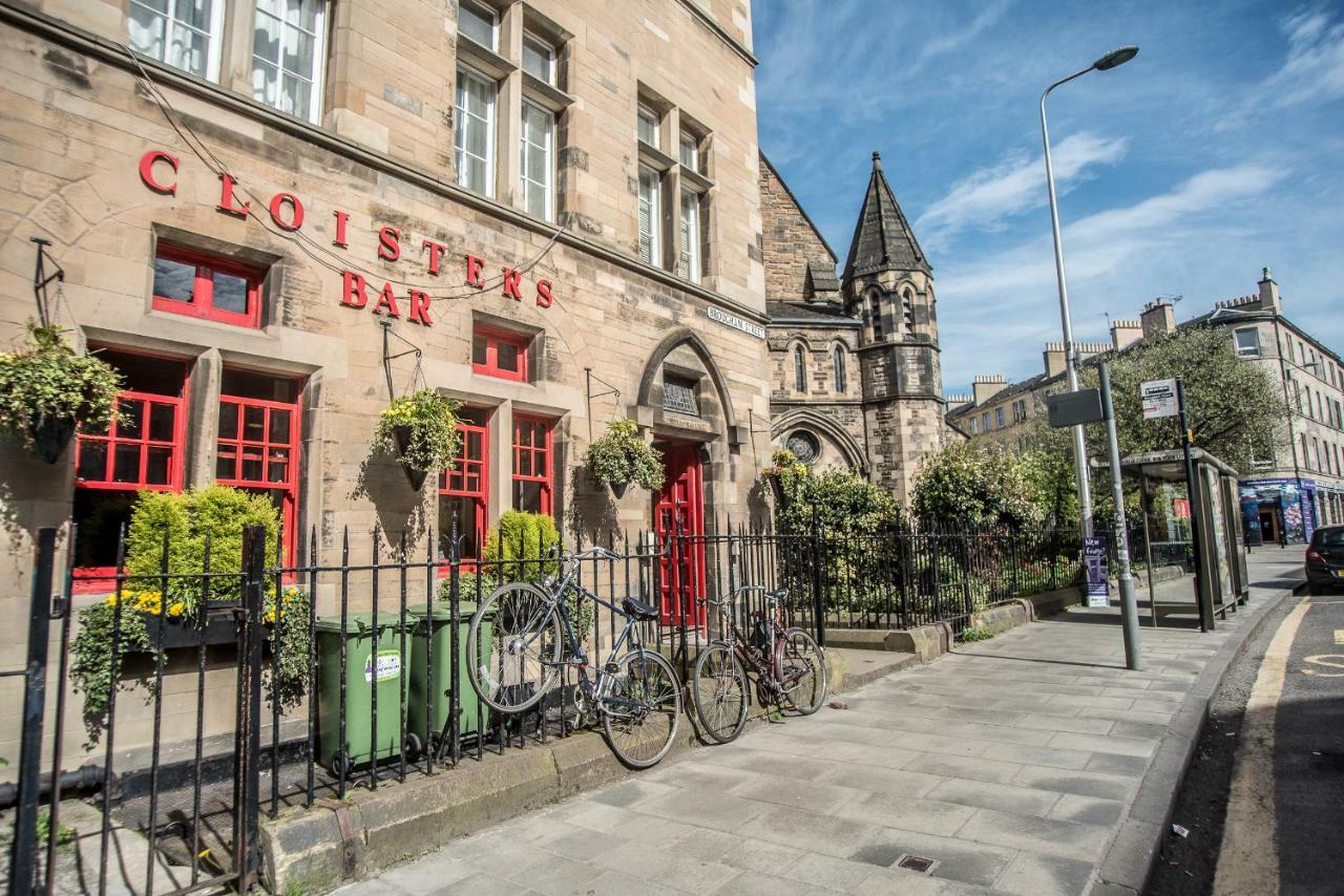 Ground Floor Centre Flat Close To Princess Street *