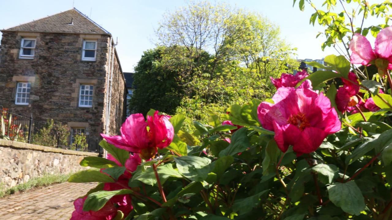 Cadell House - Royal Mile Apartment *