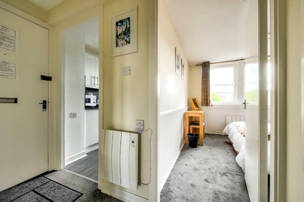 Apartment Charming 1 Bed With Castle View