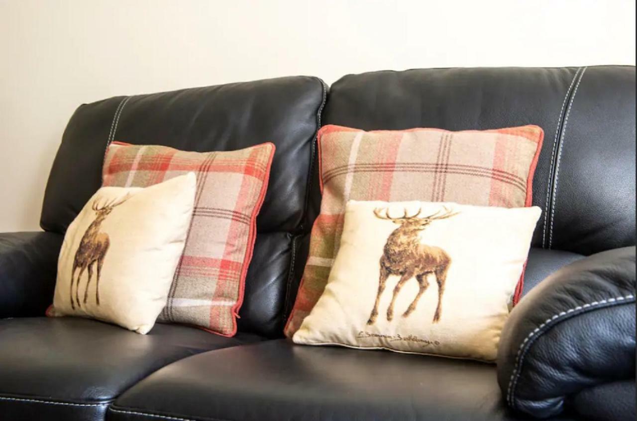 Charming 1 Bed With Castle View EDI
