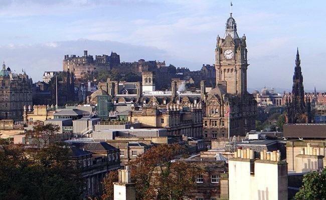 Heart Of City- Upto 4 Sleeps Apartment Edinburgh