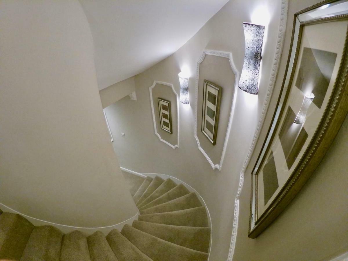Apartment Escape To @ Abercromby Place EDI