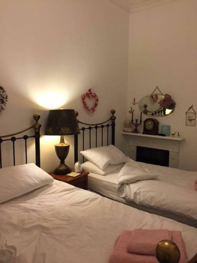 5 Star Beautiful & Vintage, Spacious In Chic Location! Apartment *