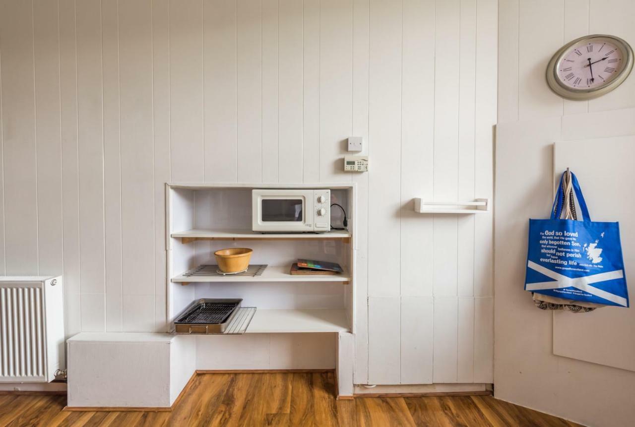 3 Bed Overlooking Meadows Park Apartment EDI