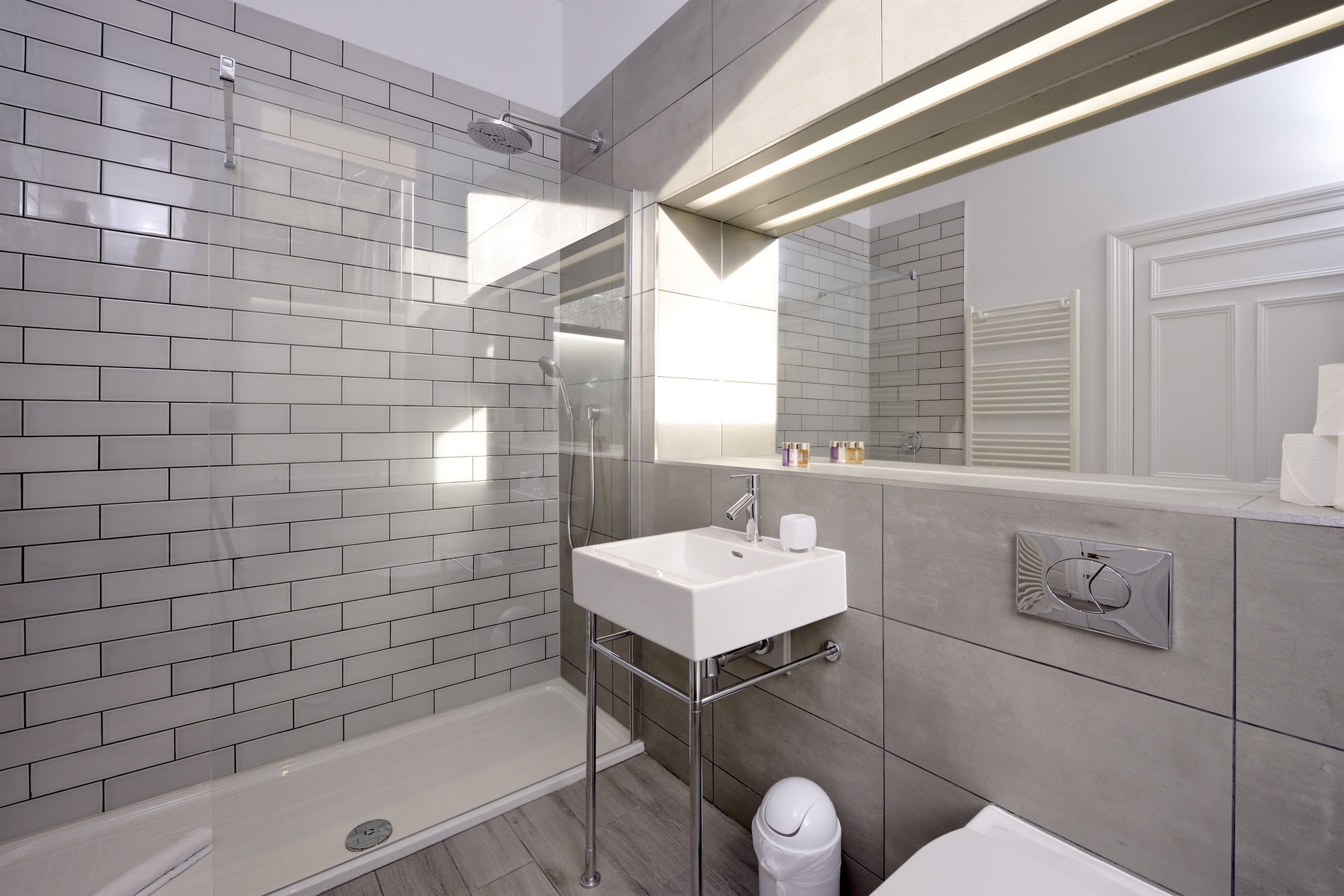 Destiny Scotland - Distillers House Apartment Edinburgh