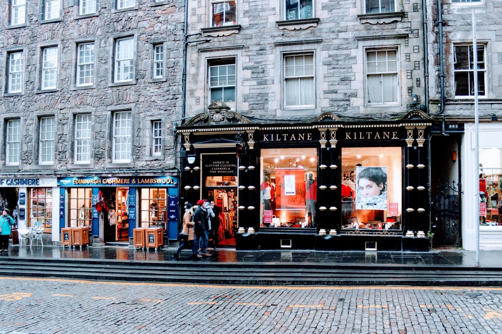 2 Bedroom Penthouse On Royal Mile Apartment *