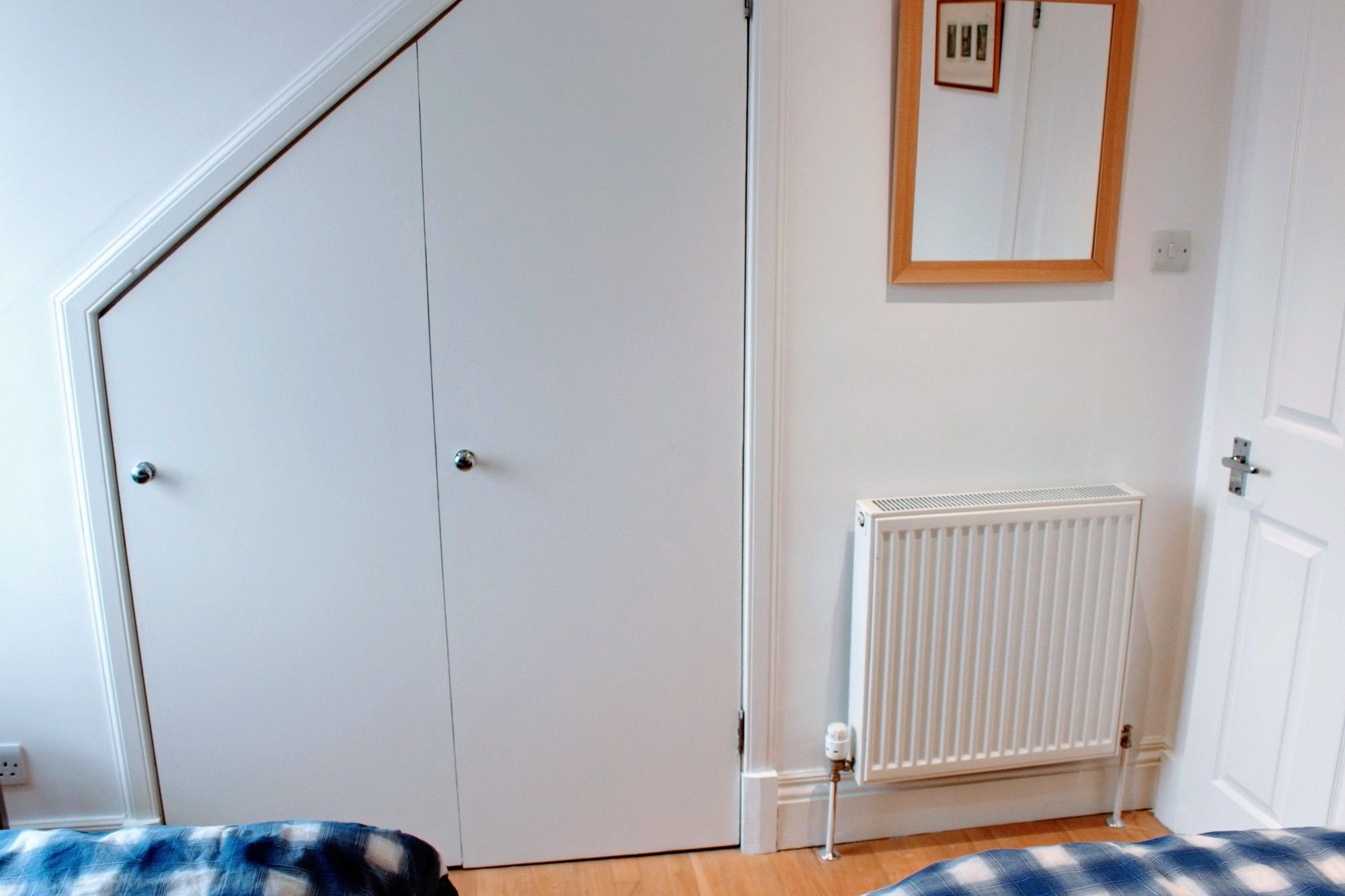 2 Bedroom Penthouse On Royal Mile * Edinburgh