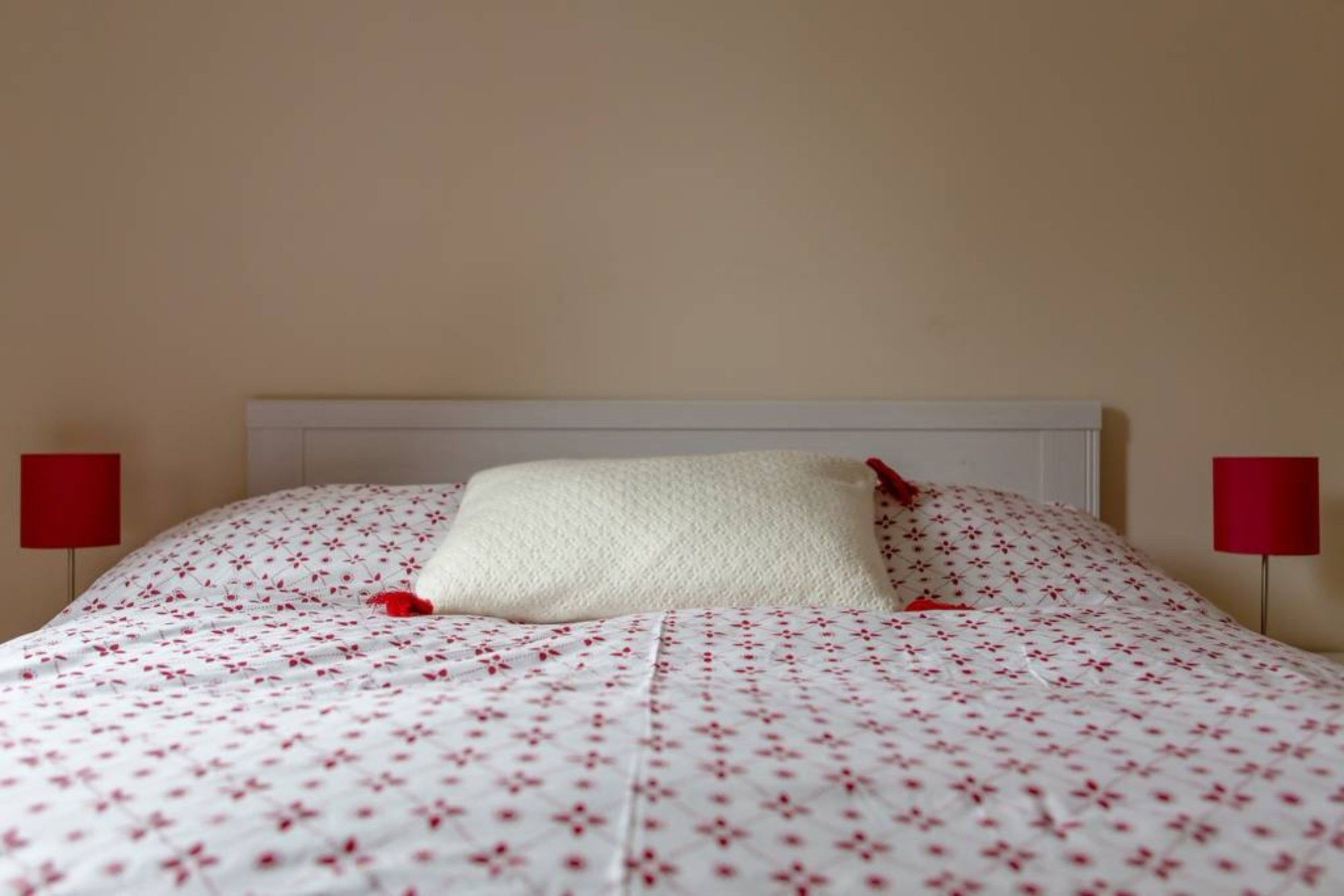 2 Bedroom Near Centre Apartment *