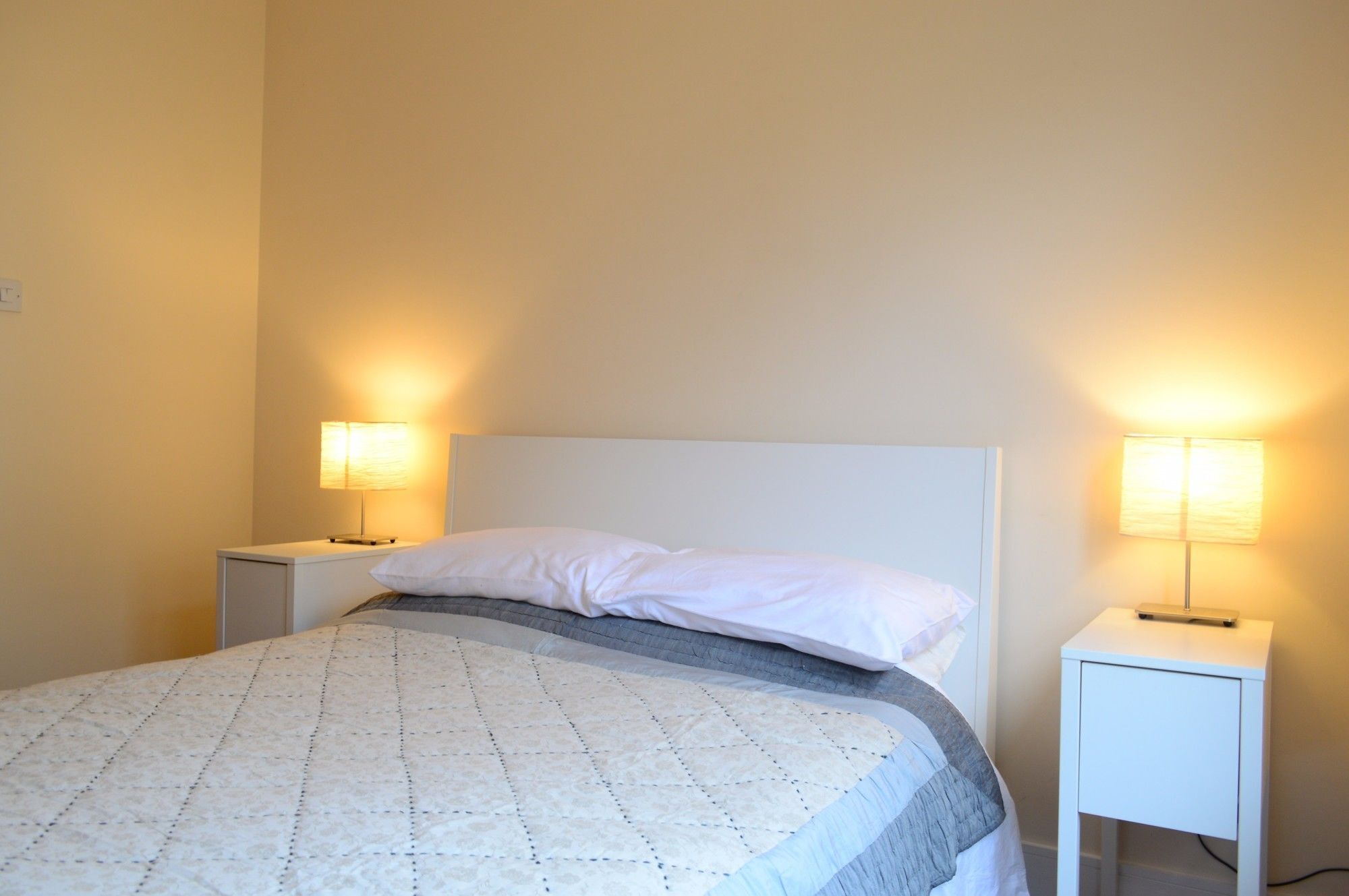 2 Bedroom Close To Centre Edinburgh