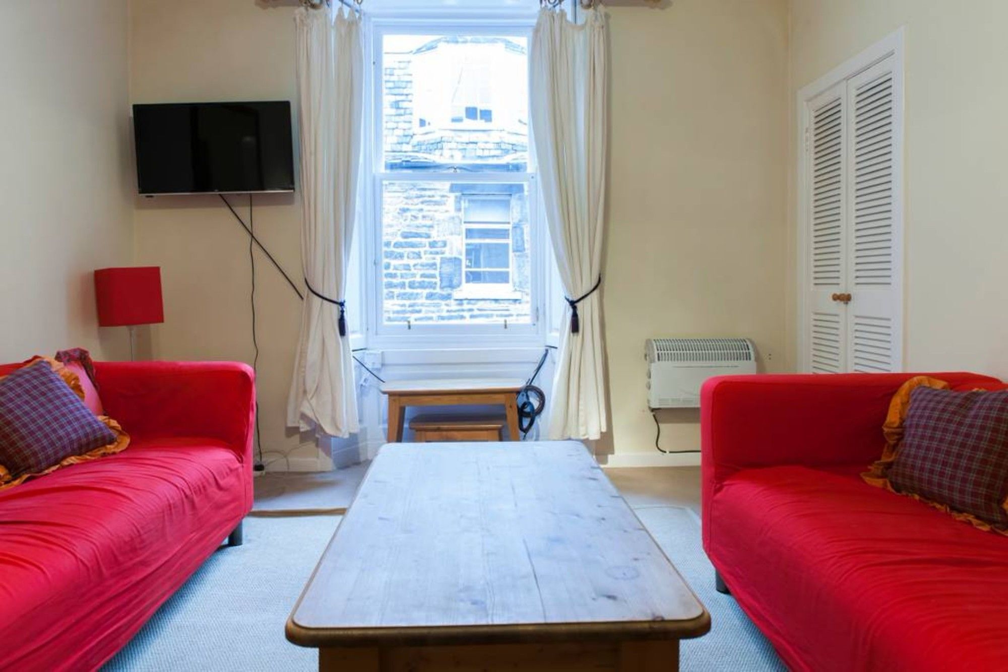 1 Bedroom Flat In The Centre * Edinburgh