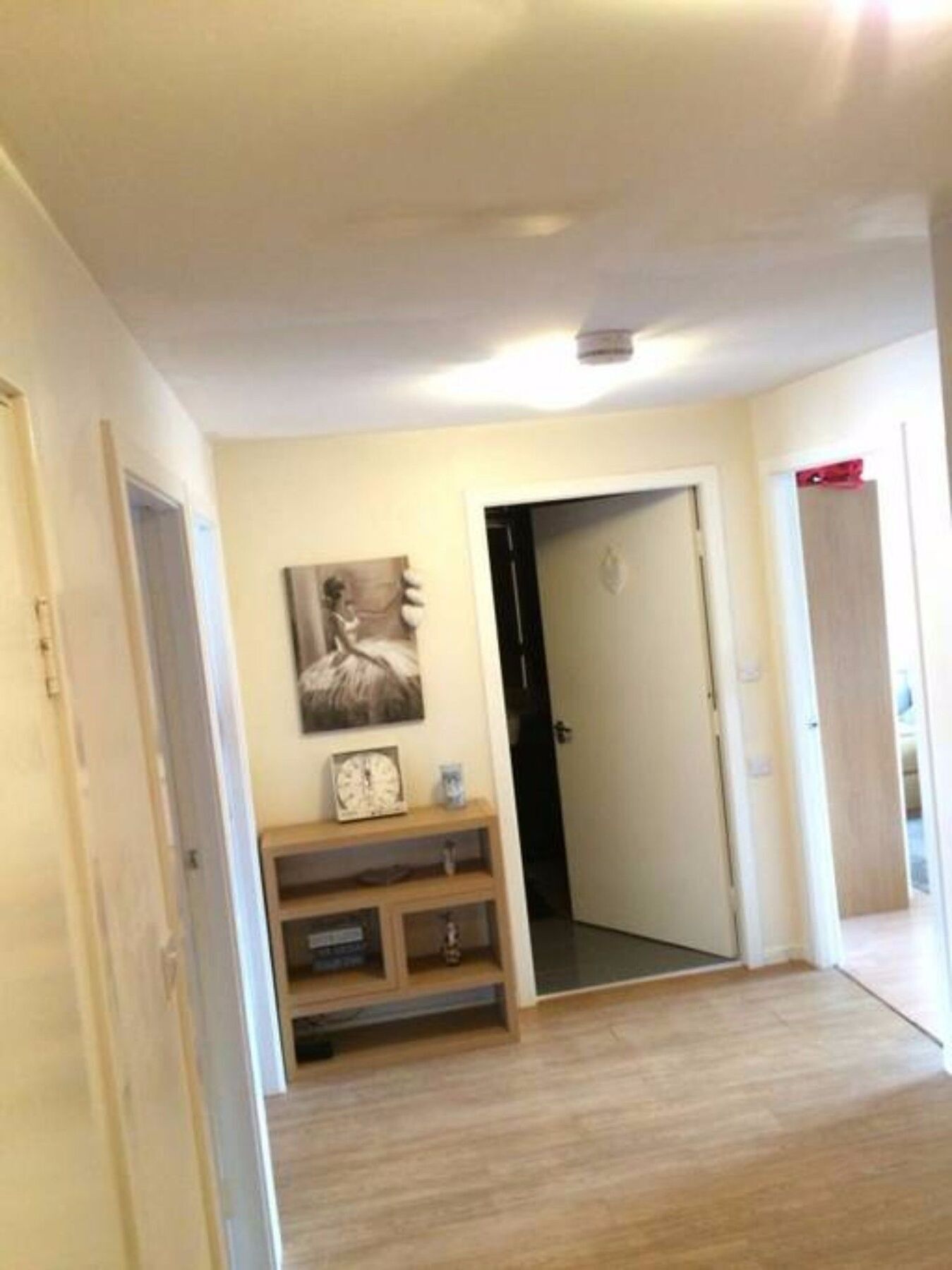 3 Bedroom Flat Near Centre With Parking EDI