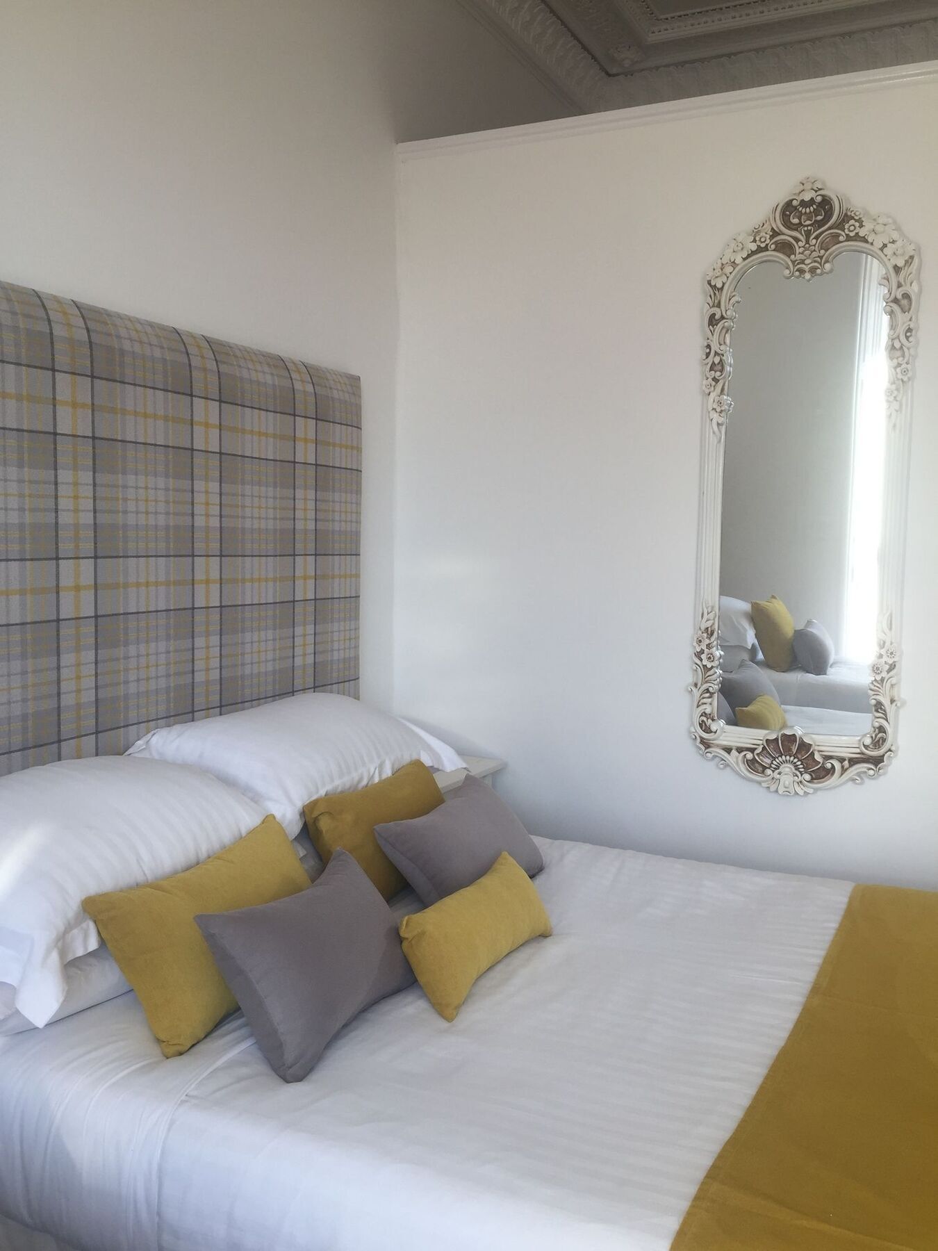 Edinburgh37 4*