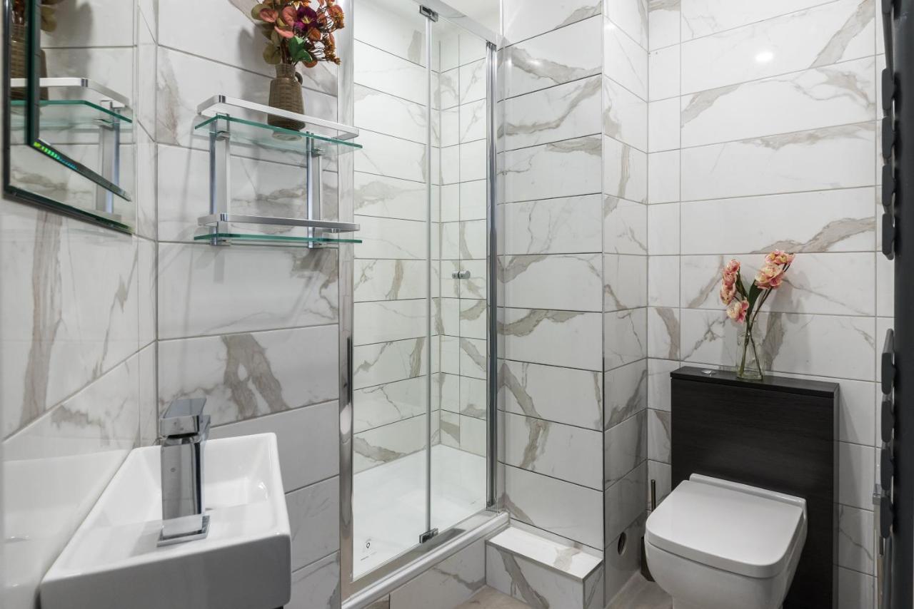 Spacious Newly Refurbished Apartment EDI