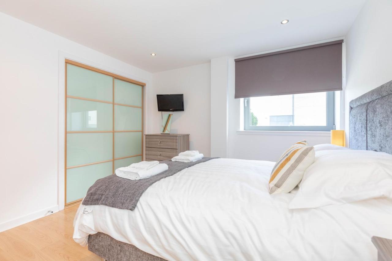 The Waterfront - 2 Bedroom Apartment *