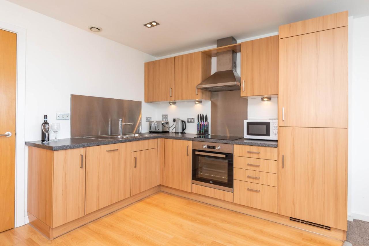 The Waterfront - 2 Bedroom Apartment Edinburgh