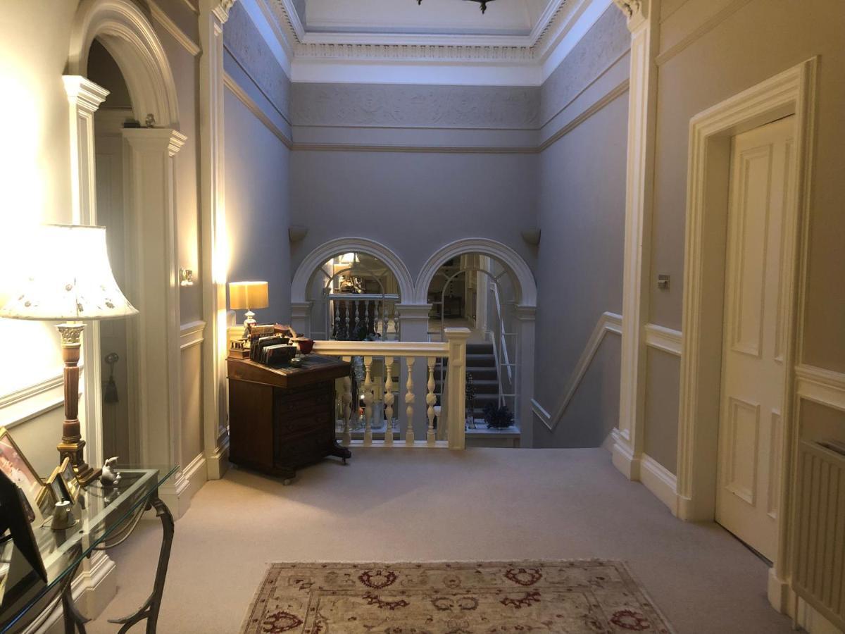 Bed & Breakfast Claremont House