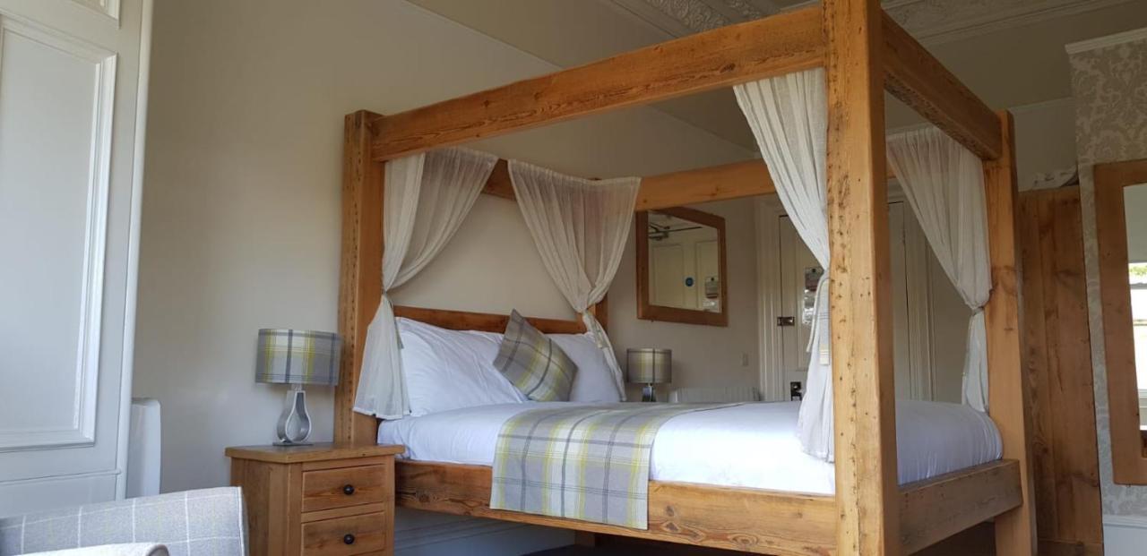 Guest house 18 Craigmillar Park