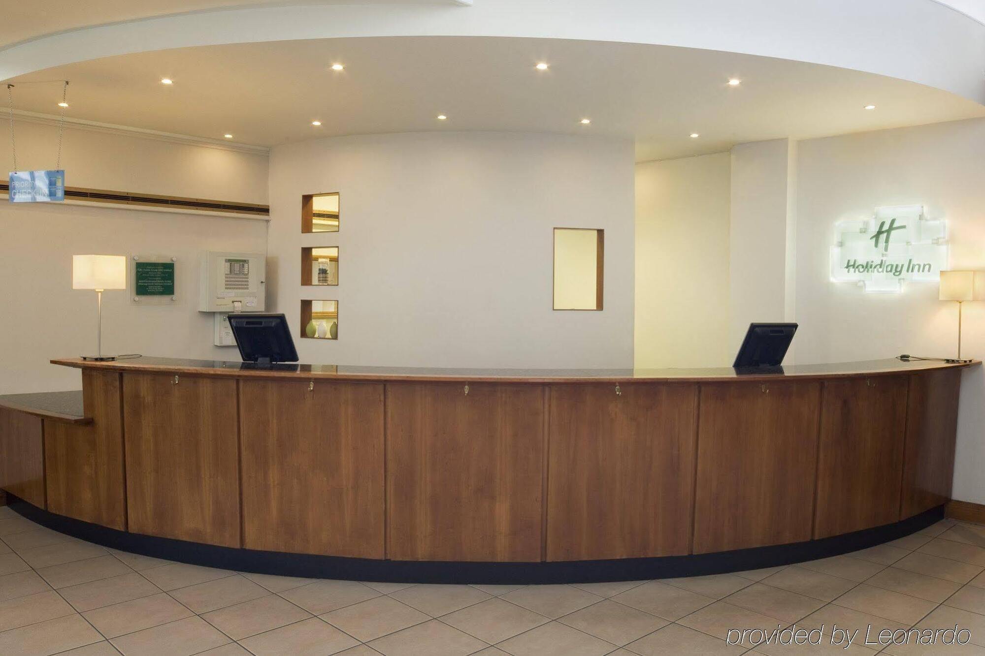 Holiday Express City West By Ihg Edinburgh