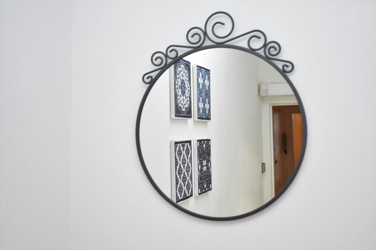 Watchmakers Apartment *