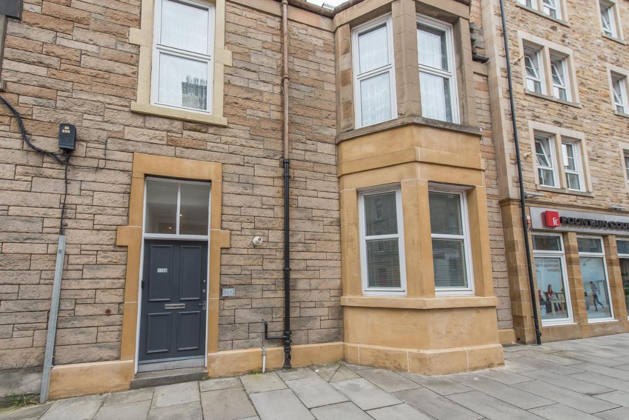 Apartment Haymarket Spacious 3 Bedroom Street Level *
