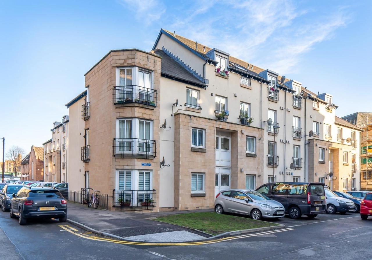 The Waverley Park Terrace