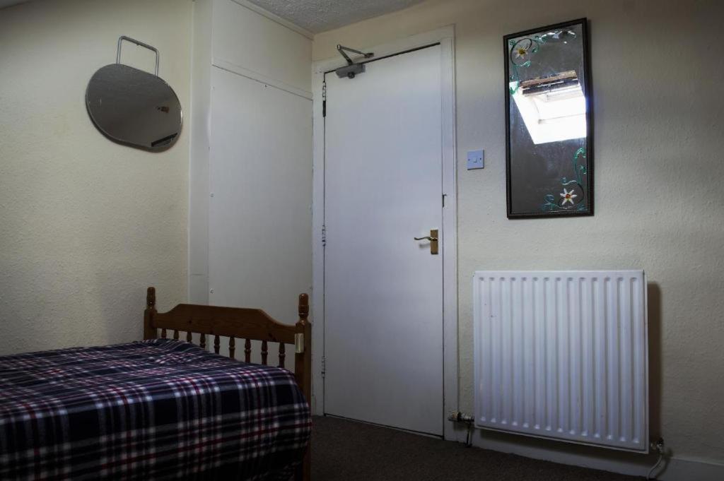 Centre * Edinburgh