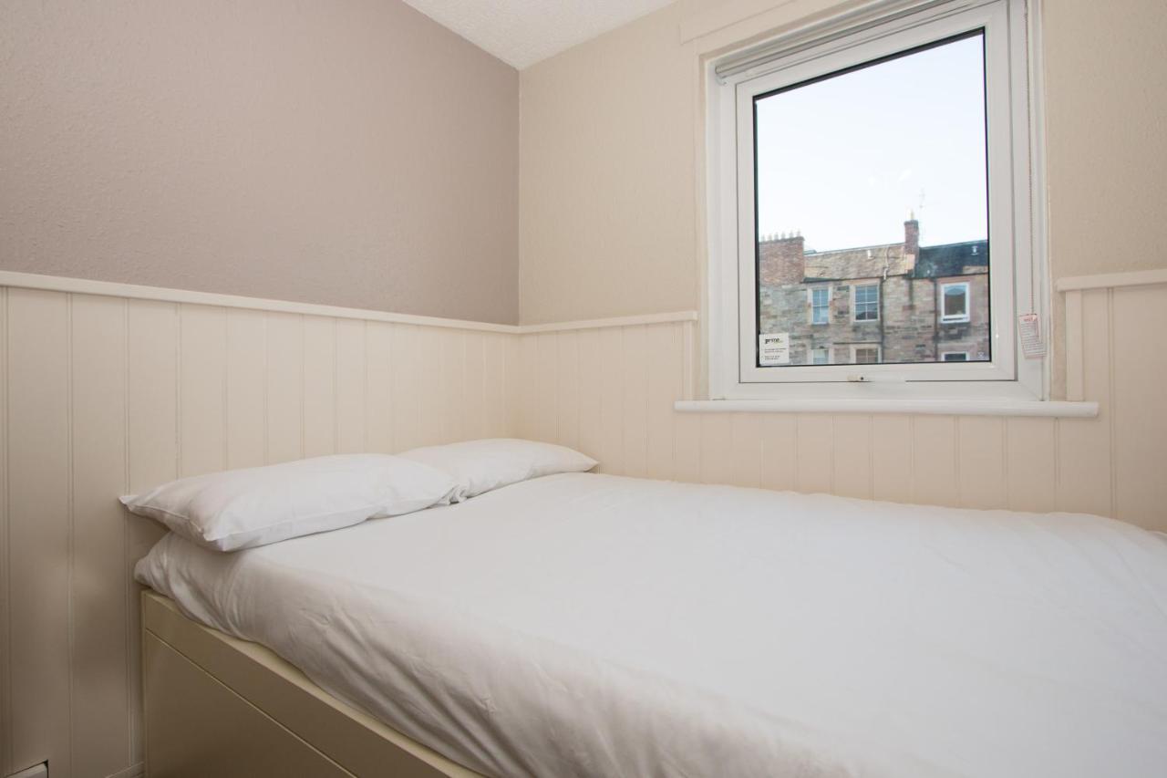 Destiny Student - Meadow Court Apartment