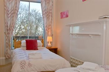 Guest house Halcyon House 3*