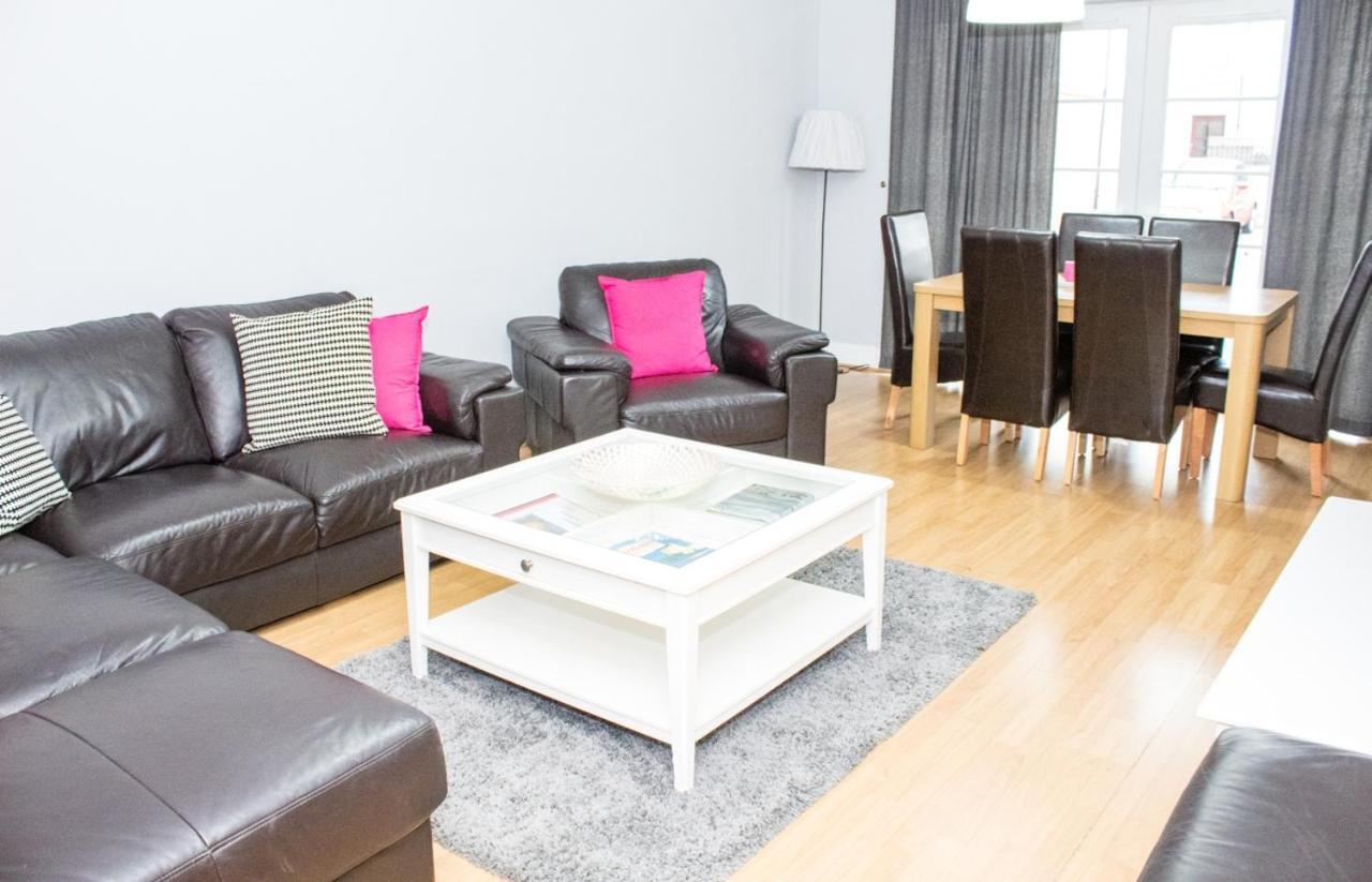 Playhouse Apartment *