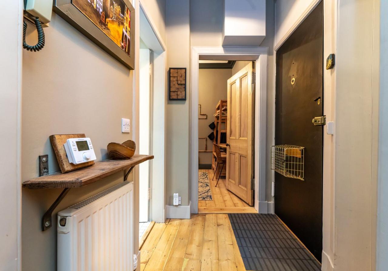 The Waverley Park Apartment