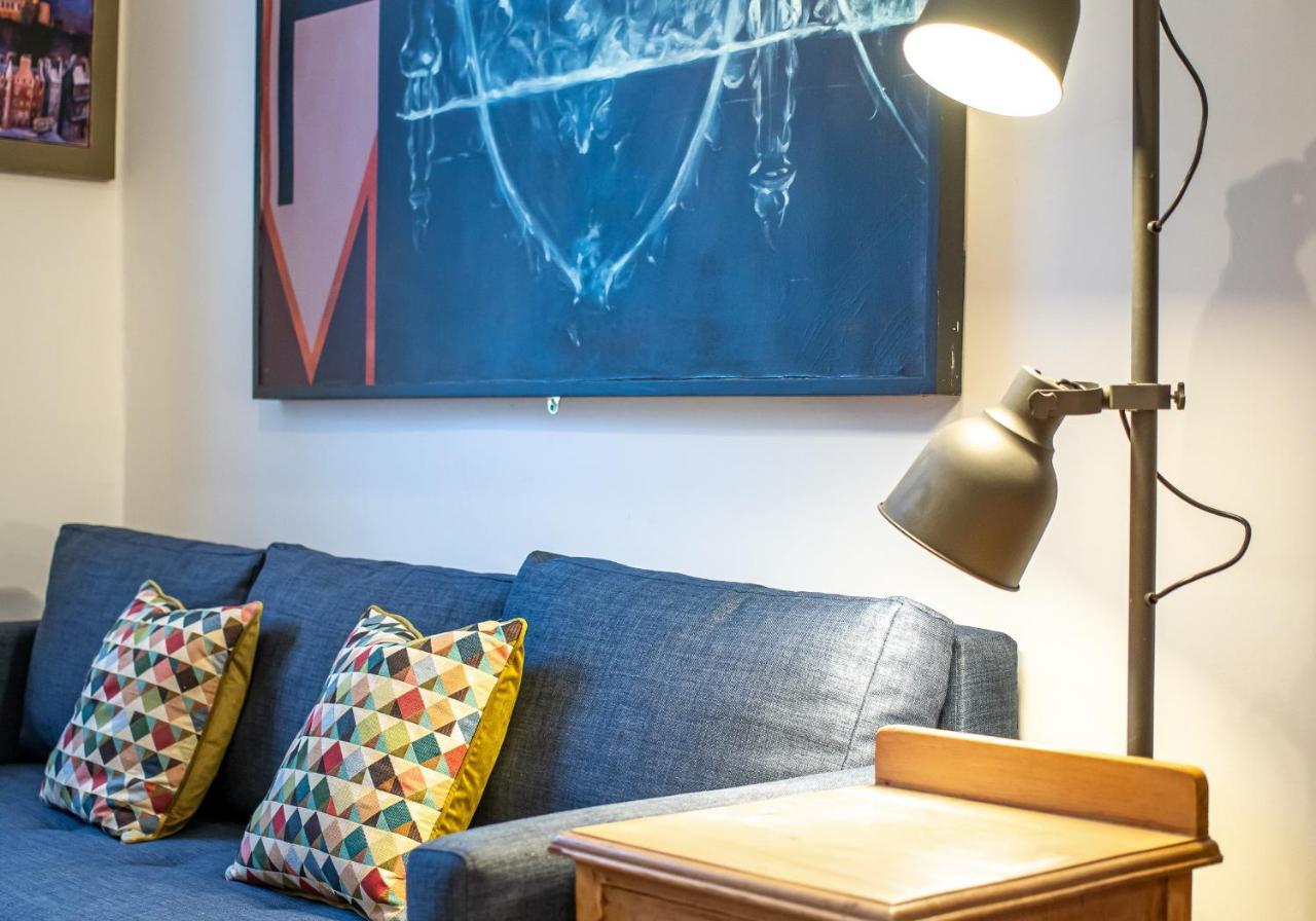 The Waverley Park Apartment