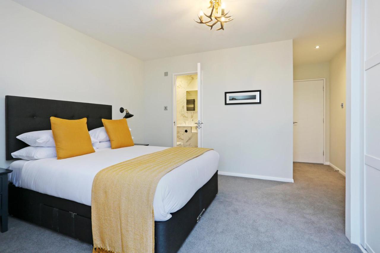 Musselburgh - Stylish 3 Bed With Stunning Sea Views Apartment *