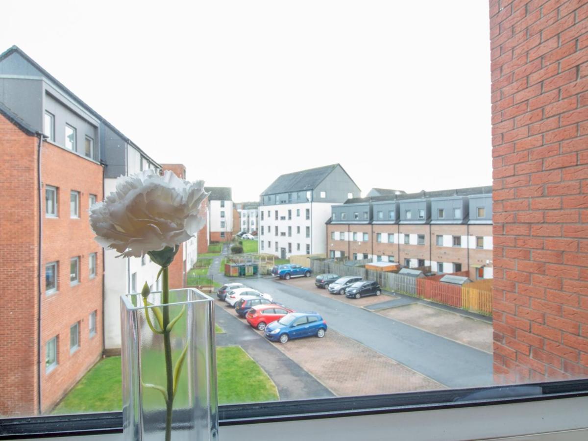 Apartment Bright & Spacious 4bd Suburban *