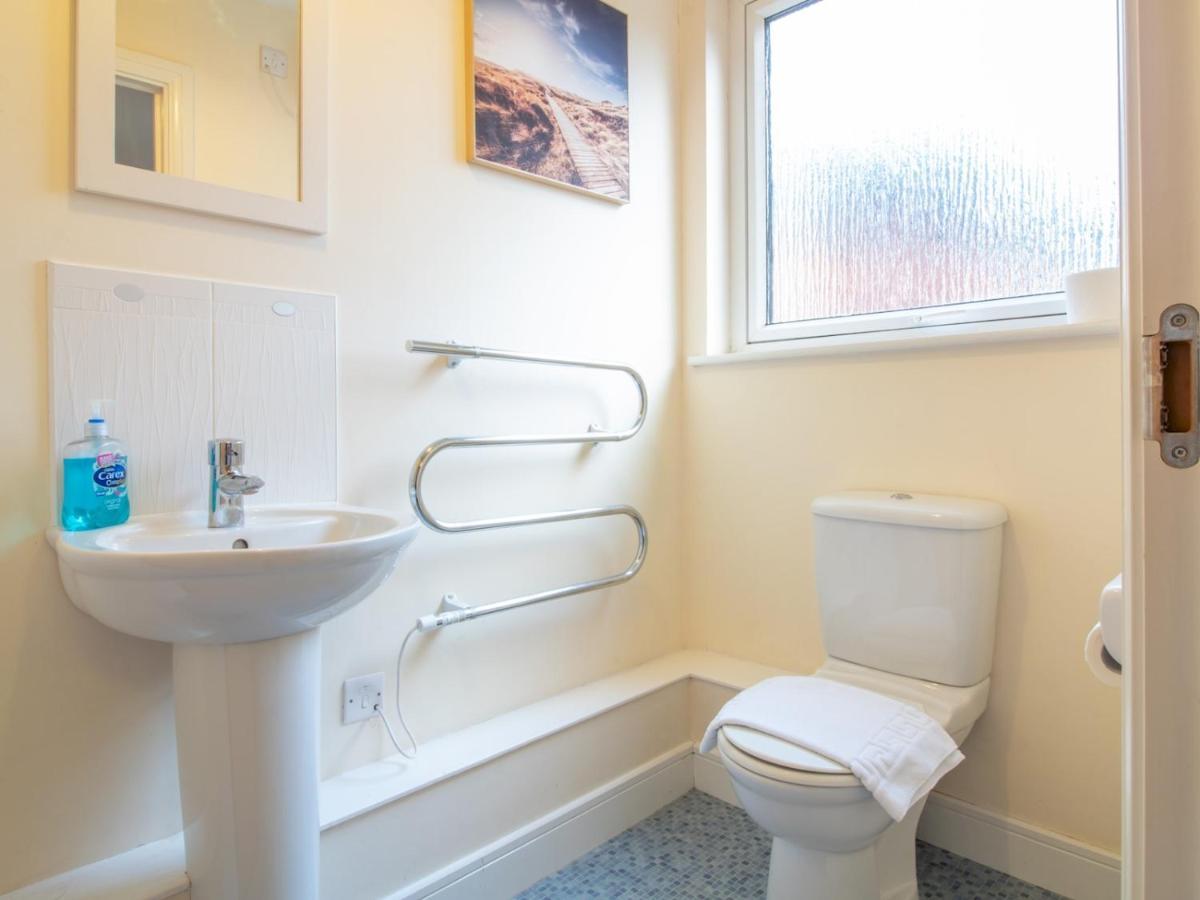 Apartment Bright & Spacious 4bd Suburban *