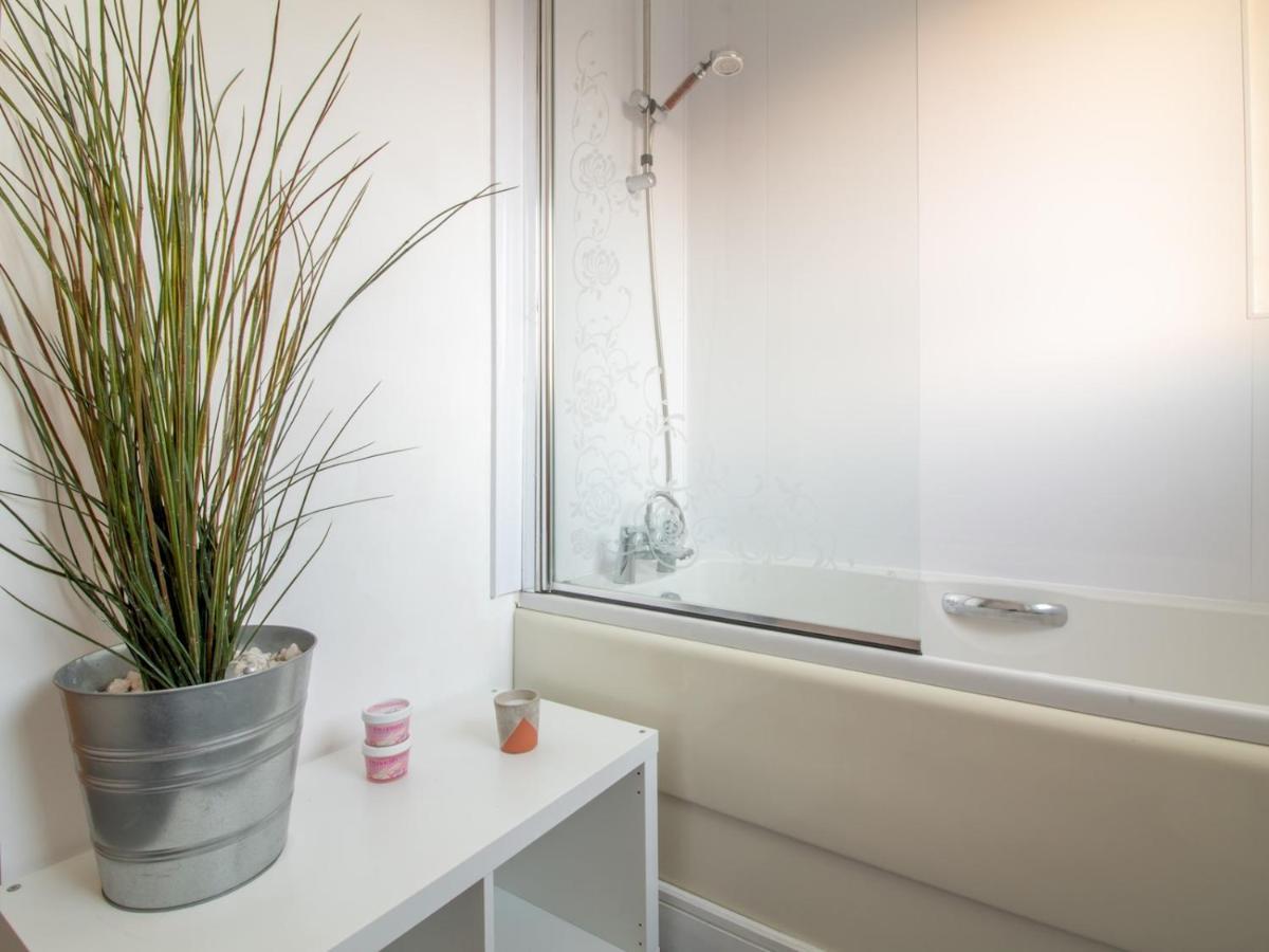 Bright & Spacious 4bd Suburban * Edinburgh