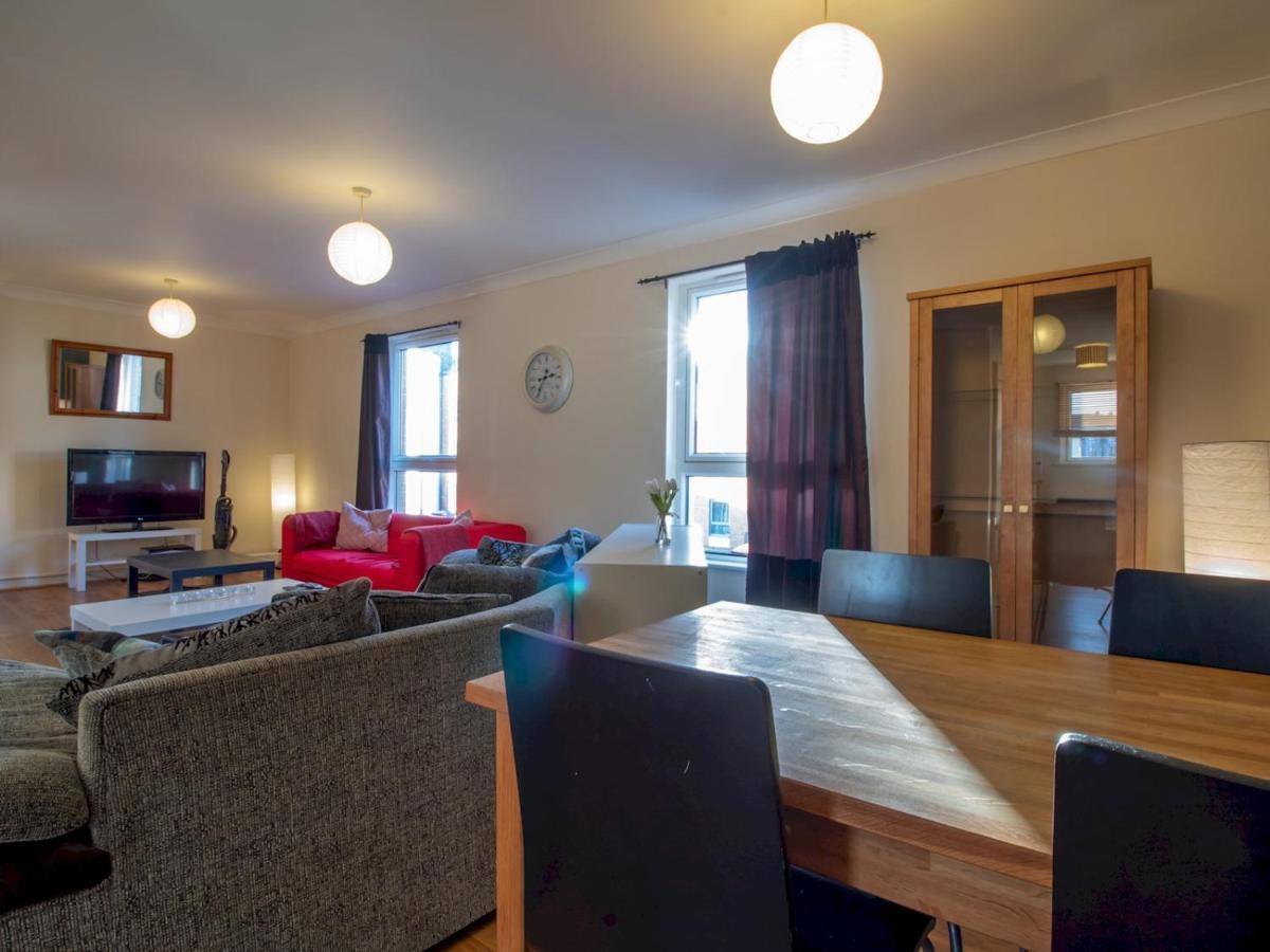 Bright & Spacious 4bd Suburban Edinburgh