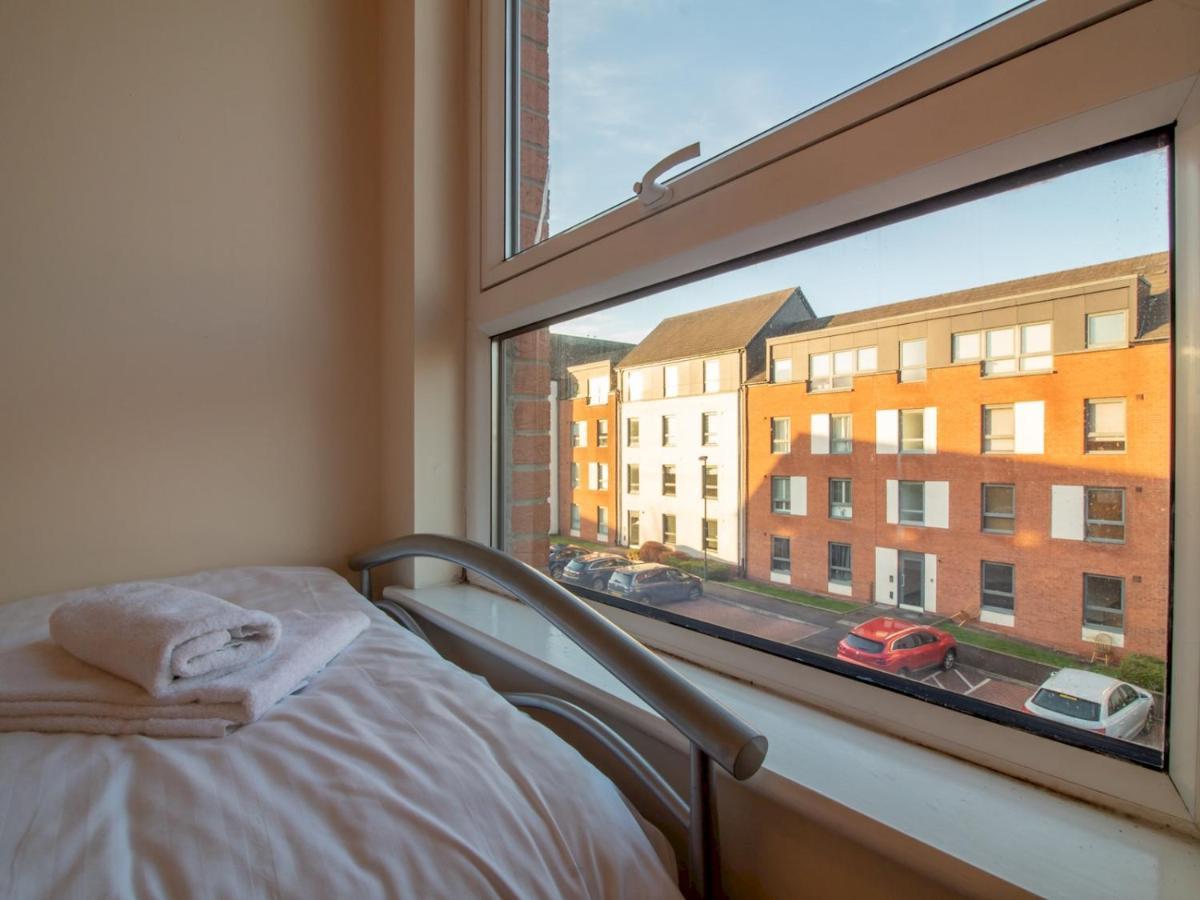 Apartment Bright & Spacious 4bd Suburban *