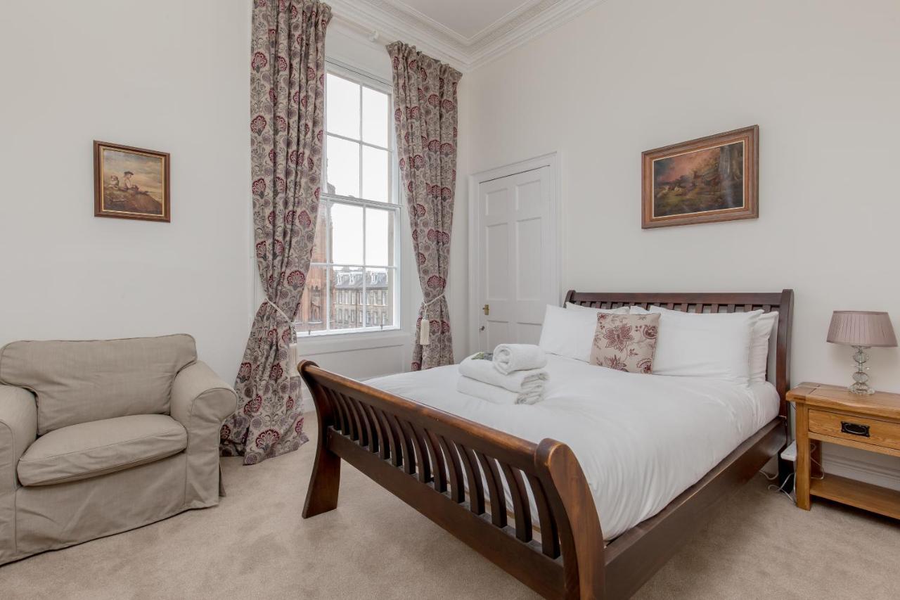 Apartment Spacious North St Andrew's Street *