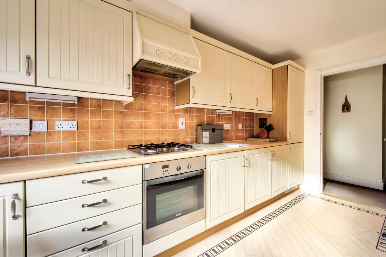 Apartment Guestready - Bright Spacious 2bdr Flat *